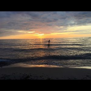 Meet your Posher, Claireclaire